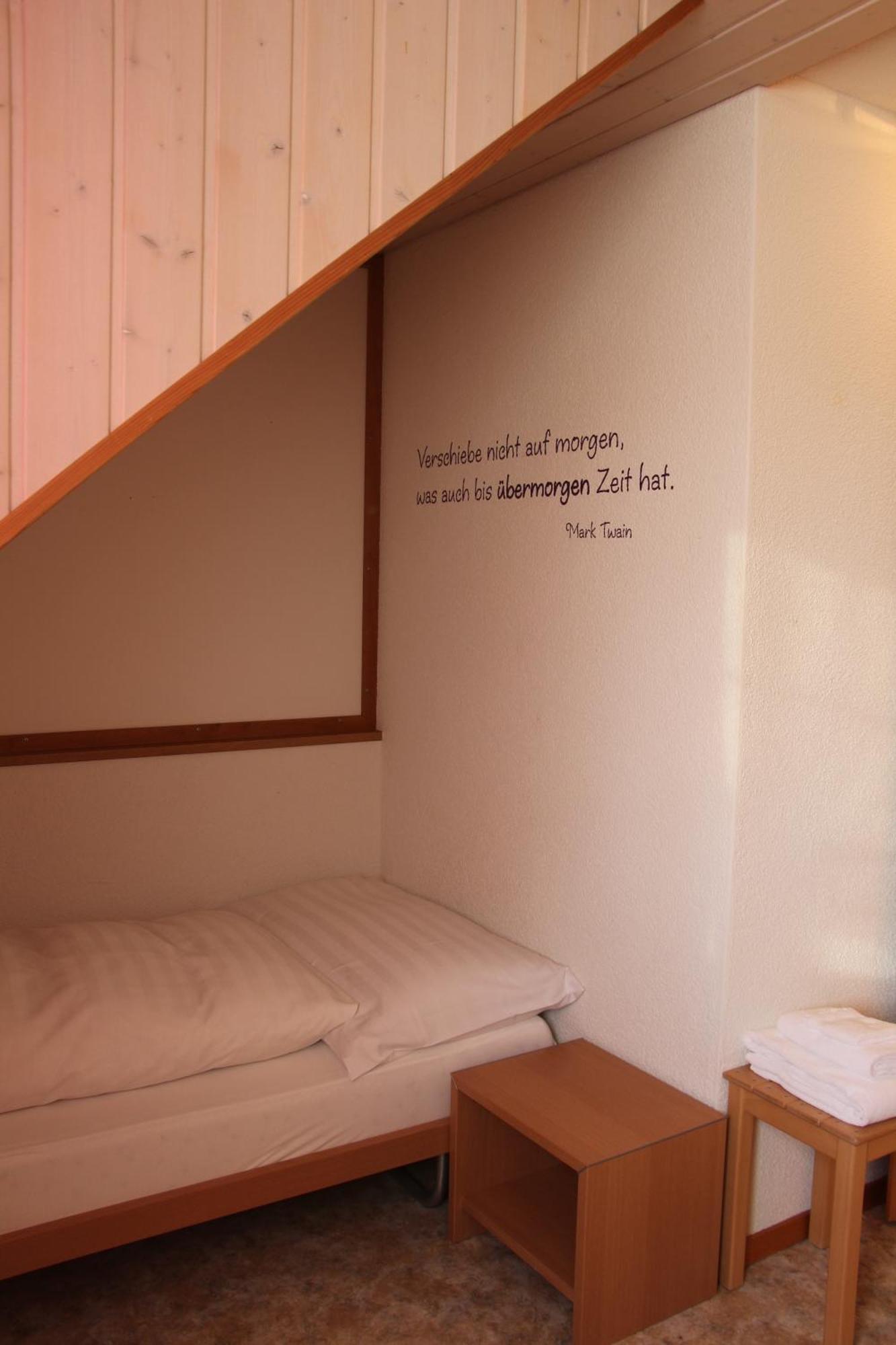Hotel Wirtshaus Rutihof Gränichen Zimmer foto